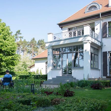 Herrenhaus Roeddelin Templin Buitenkant foto
